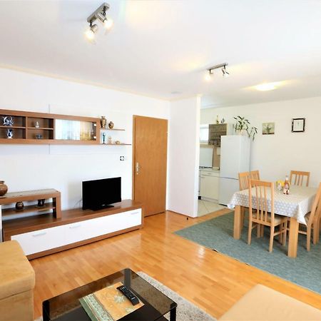 Apartmani Vinko Baska Voda Exterior photo