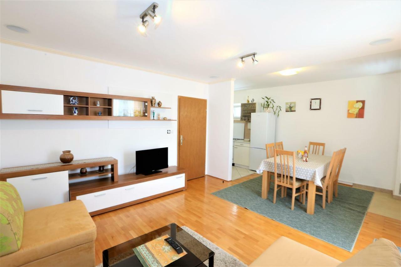 Apartmani Vinko Baska Voda Exterior photo