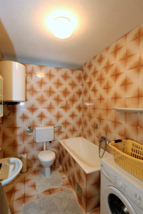 Apartmani Vinko Baska Voda Exterior photo